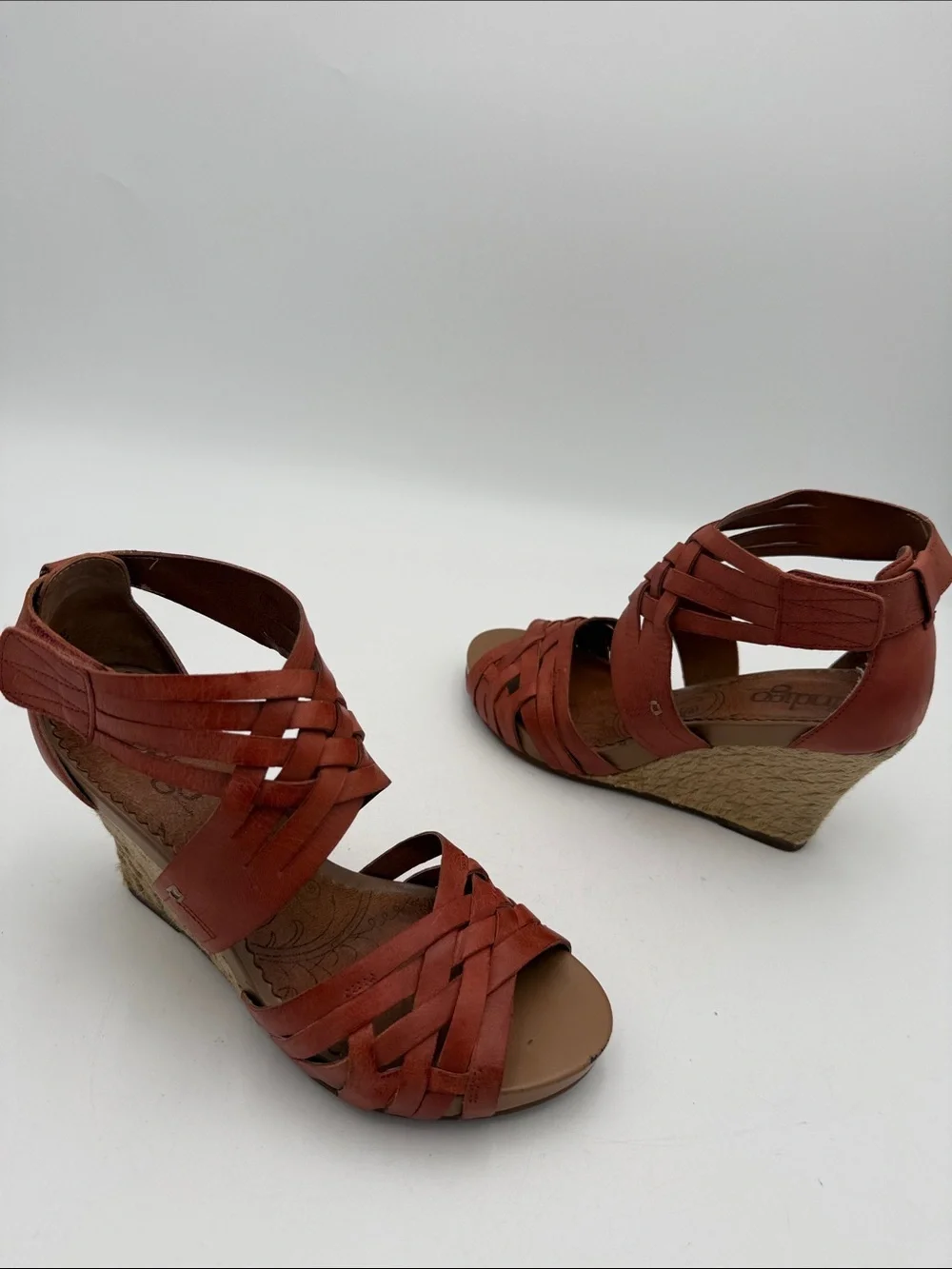 Indigo Clark’s Rust Leather Wedge Sandals - Women 6.5M casual vacation Y2K